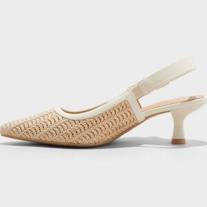 NWT!! A new day! Elegant Cream Slingback Heels size 11